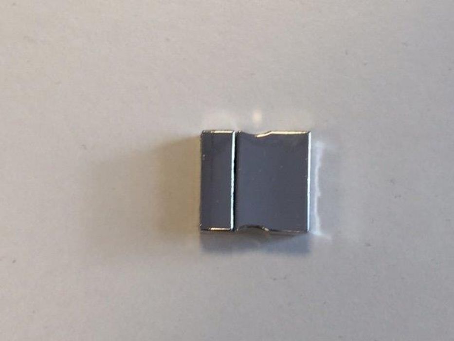 Magneetsluiting plat platinum 18x19mm (gat 2,8x15mm) 1 ST 12333-3312
