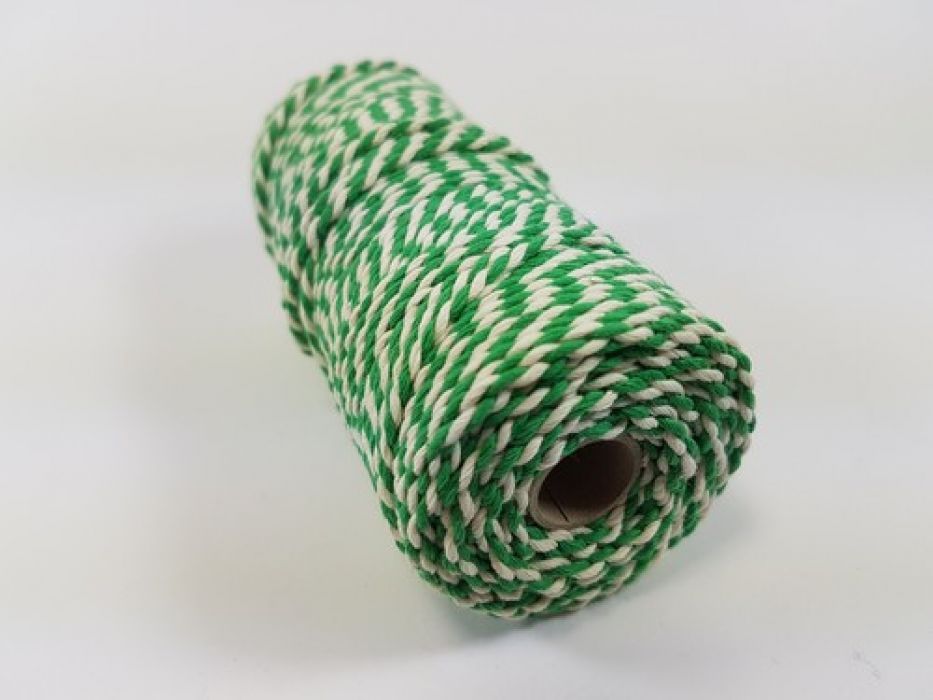 Katoen Macramé touw spoel nr 32 circa 2mm 100grs - groen wit +/- 43mtr
