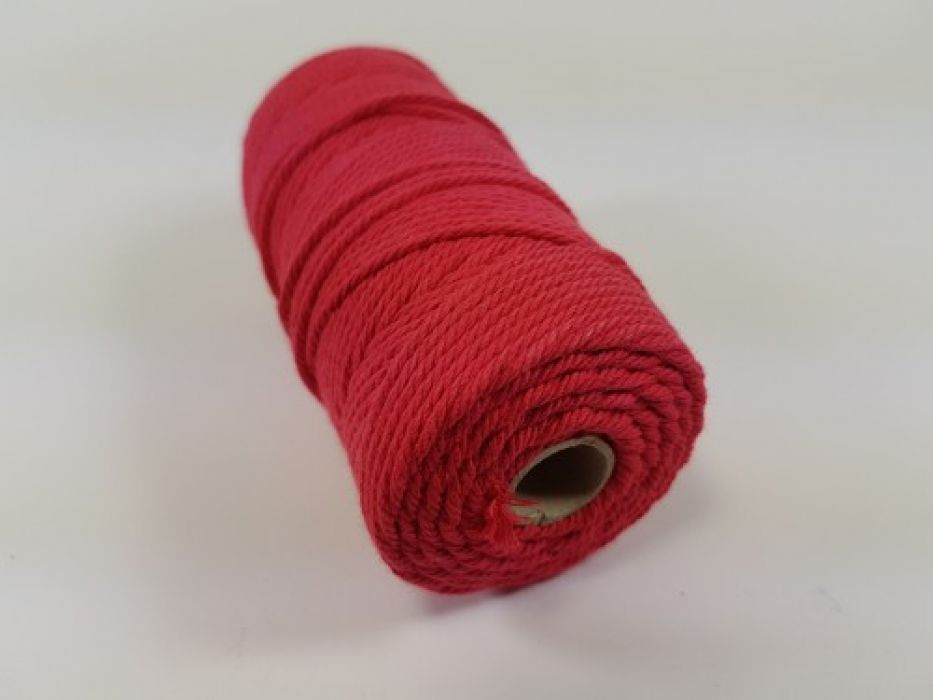 Katoen Macramé touw spoel nr 32 circa 2 mm 100grs - rood +/- 43mtr